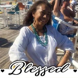 Meet your Posher, Lydia